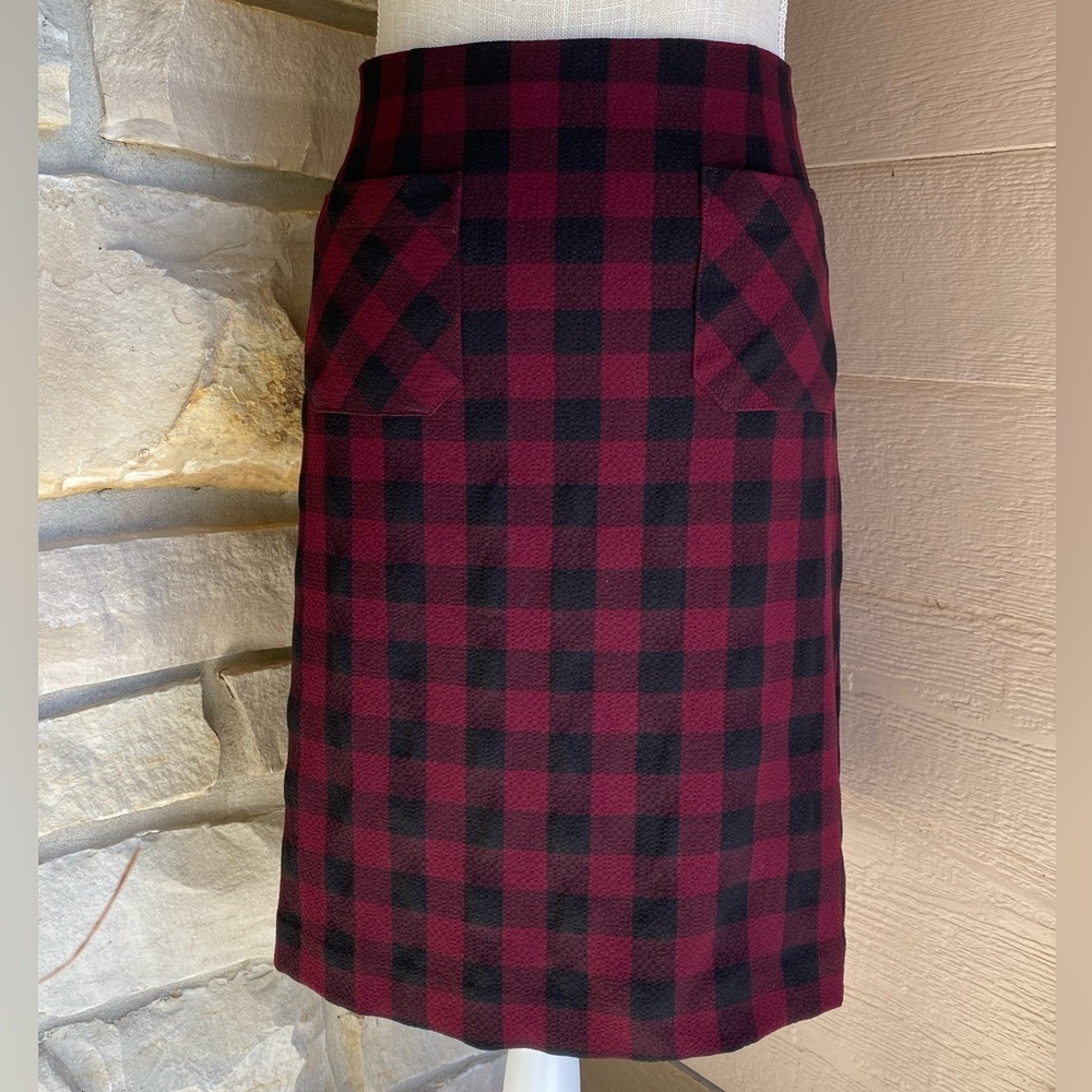 J.Jill Pinot/Black Plaid Skirt Size S